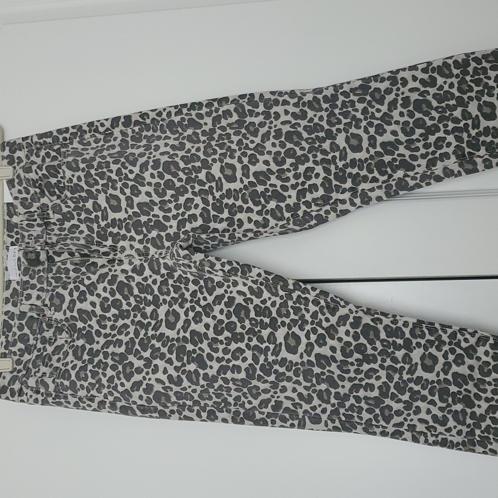 NWT Loft Skinny Jeans Size 8